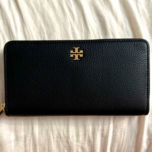 Tory Burch Continental Wallet